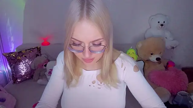 CeaneLino's cam snapshot