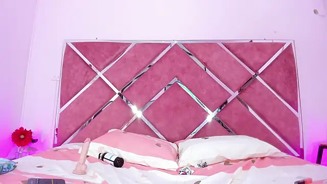 ZoeClarkk_'s cam snapshot