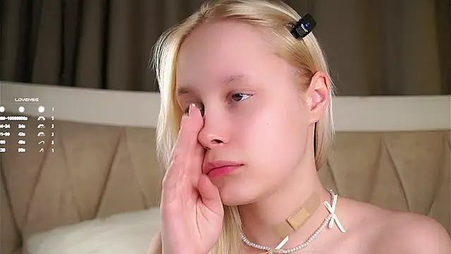 AunclreaVache's cam snapshot