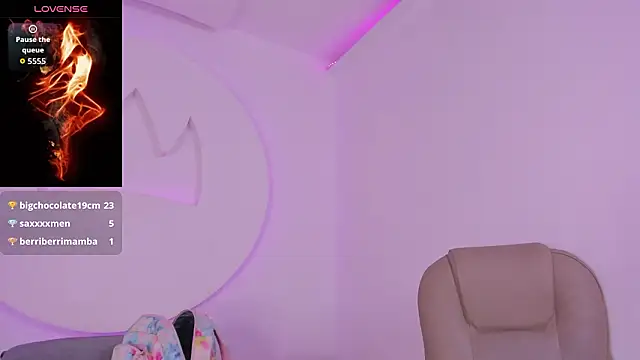 AmberJoyMilf's cam snapshot