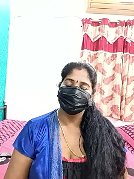 tamil-aunt's cam snapshot