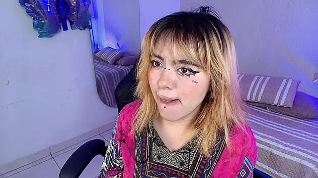 NinaSakura_Eup's cam snapshot