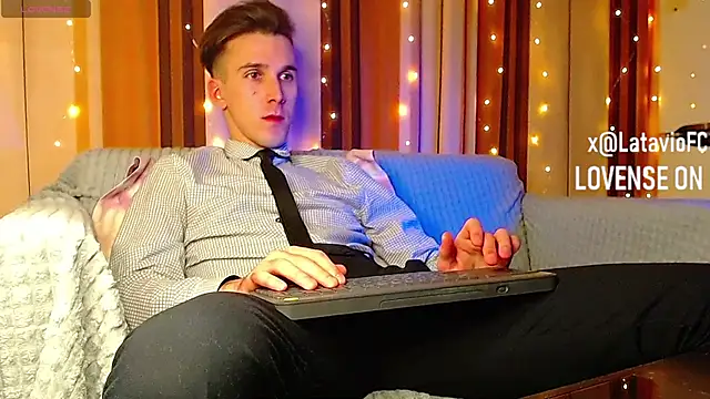 Midnighter_ live sex cam