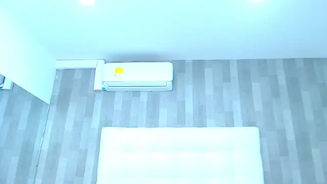 LeahMillerr's cam snapshot