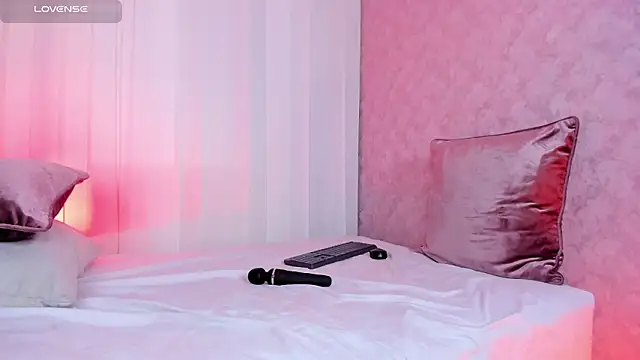 Pamela_Johnsonn's cam snapshot