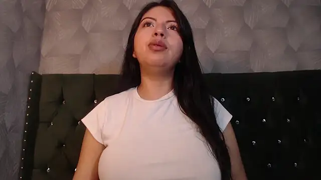 CarolineBrunx's cam snapshot