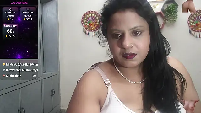 Sexy_komolika's cam snapshot