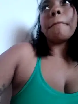 lia_mariana's cam snapshot