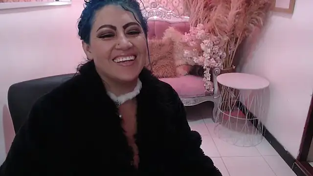 scarleth_blue's cam snapshot