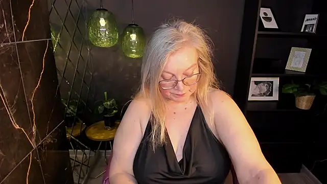 NataliMellow's cam snapshot