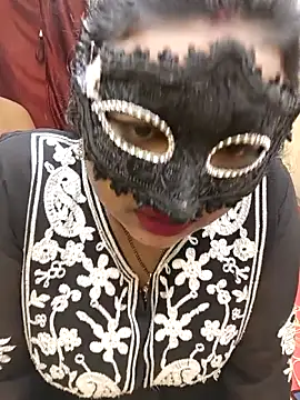 Love-Birds2's cam snapshot