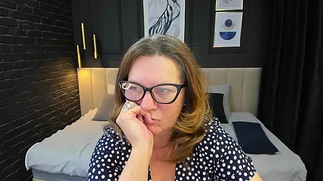 LeaPure's cam snapshot