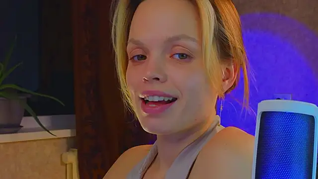 sinteas's cam snapshot