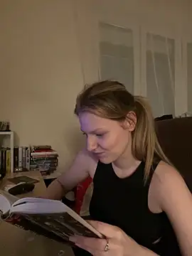 MaryHiggins's cam snapshot