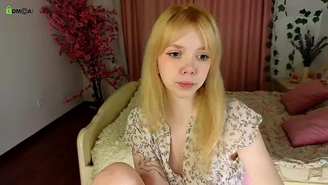 Rochelle_Dolly's cam snapshot