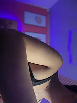 Sasha-18's cam snapshot