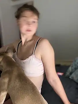 Emaline_Fane's cam snapshot