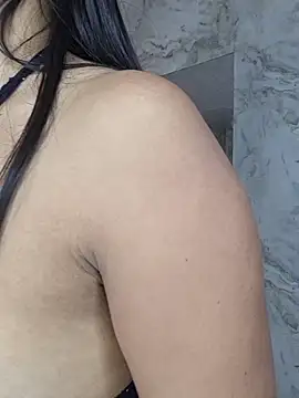 ashleythompson2025's cam snapshot