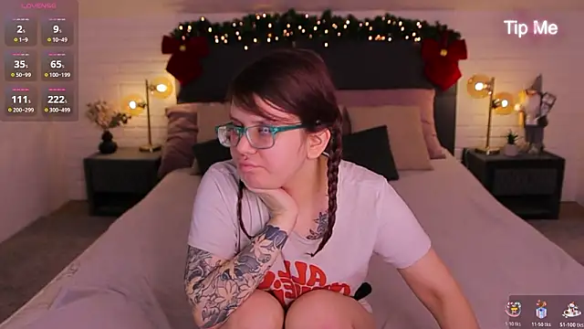 Ariell_Mini's cam snapshot