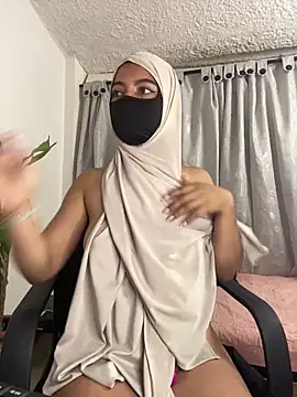 jade_nassar's cam snapshot