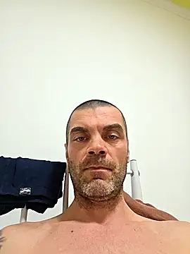 DOMINATOR_SIR-MASTER's cam snapshot