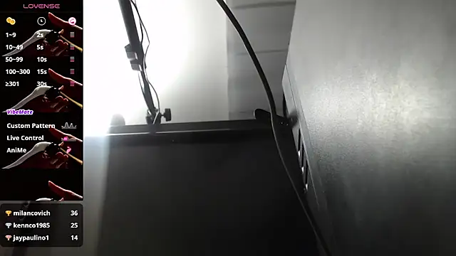 thomsom23 live sex cam