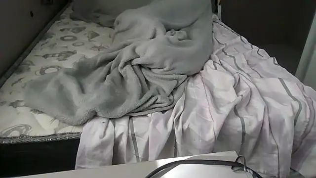 JUNINHOLEKEJR's cam snapshot