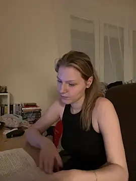 MaryHiggins live sex cam