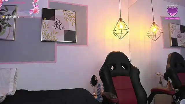 april_jones05's cam snapshot