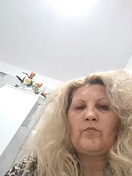 Divineblond's cam snapshot