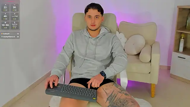 Massimo_Fiore's cam snapshot