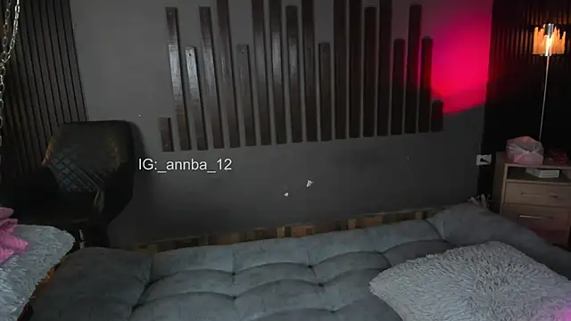 annie_barozzi's cam snapshot