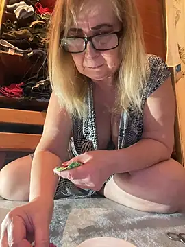 Irina2909@xh live sex cam