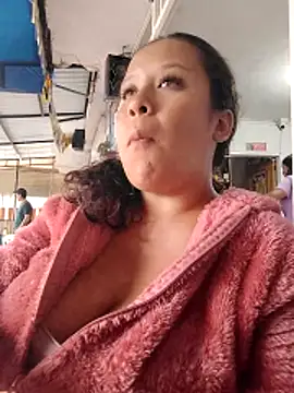 You-sexy-starr's cam snapshot