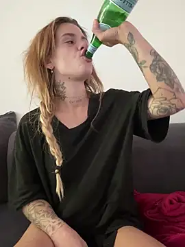 EmiliaCatalina live sex cam