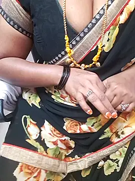 Tamil_Ammani's cam snapshot