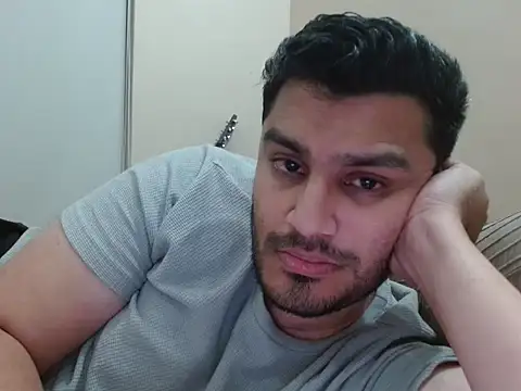 robintoit live sex cam