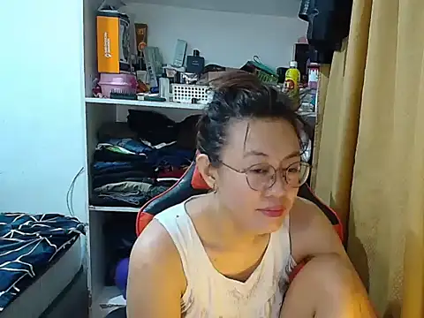 crizzybel's cam snapshot