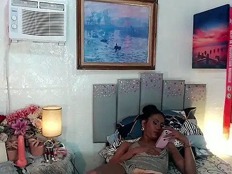 Tarah_MC_Collins's cam snapshot