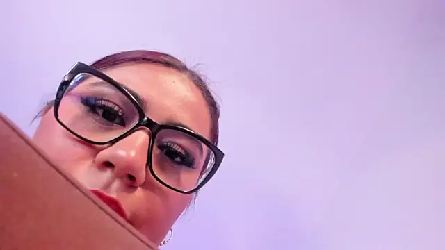 silvia_lane's cam snapshot