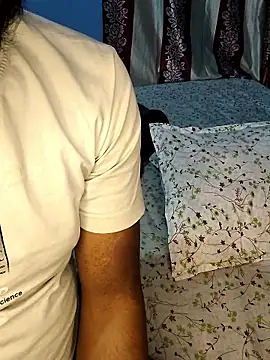 Naughty-Chaaya live sex cam