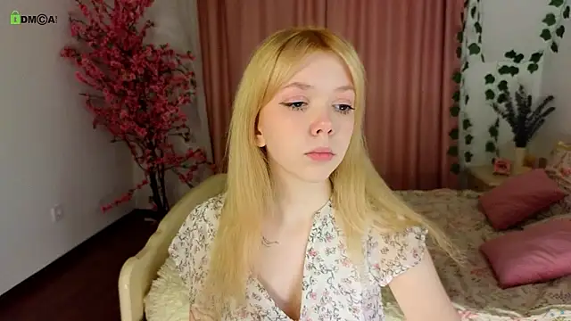 Rochelle_Dolly's cam snapshot