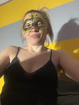SexyMamiVee live sex cam
