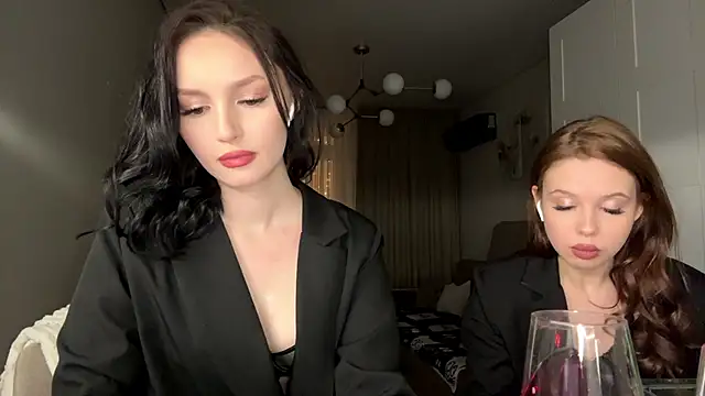 PinkClouds_'s cam snapshot