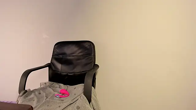 bulma_bambina_'s cam snapshot