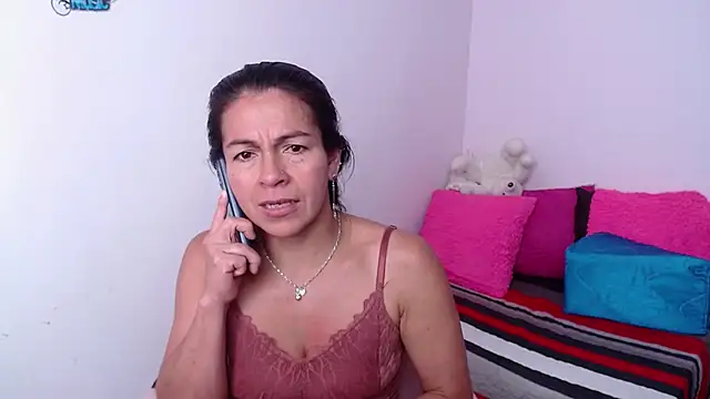 camilavargas_'s cam snapshot