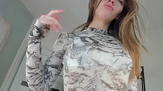 SolaPrincess's cam snapshot