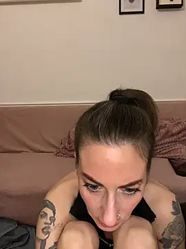 Thunder-Cunt's cam snapshot