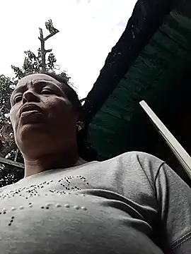 Fernanda30's cam snapshot