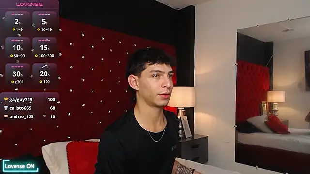 Logan_Woods's cam snapshot